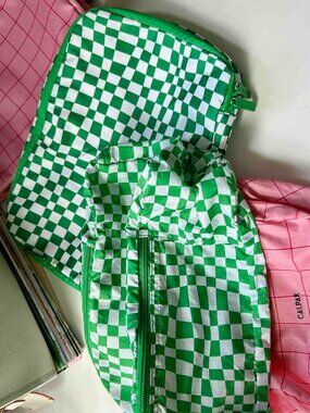 NWOT CALPAK 2pc Compression Packing Cube + Shoe Bag Green Checkerboard Skater